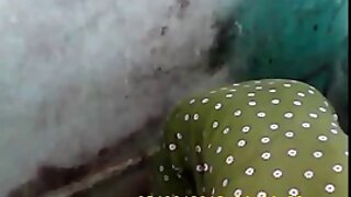Blowjob no brunetes un slodze uz sejas
