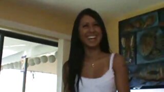 Brunete milf bauda šo cieto penis