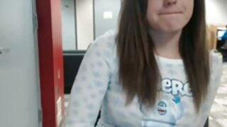 Jauks iededzis ciešs dupsis pludmalē