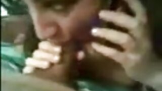 Busty MILF izklaidējas ar savu incīti