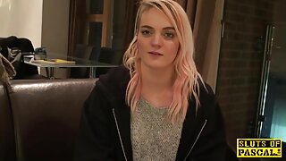 Stingrs laupījums babe gets fucked